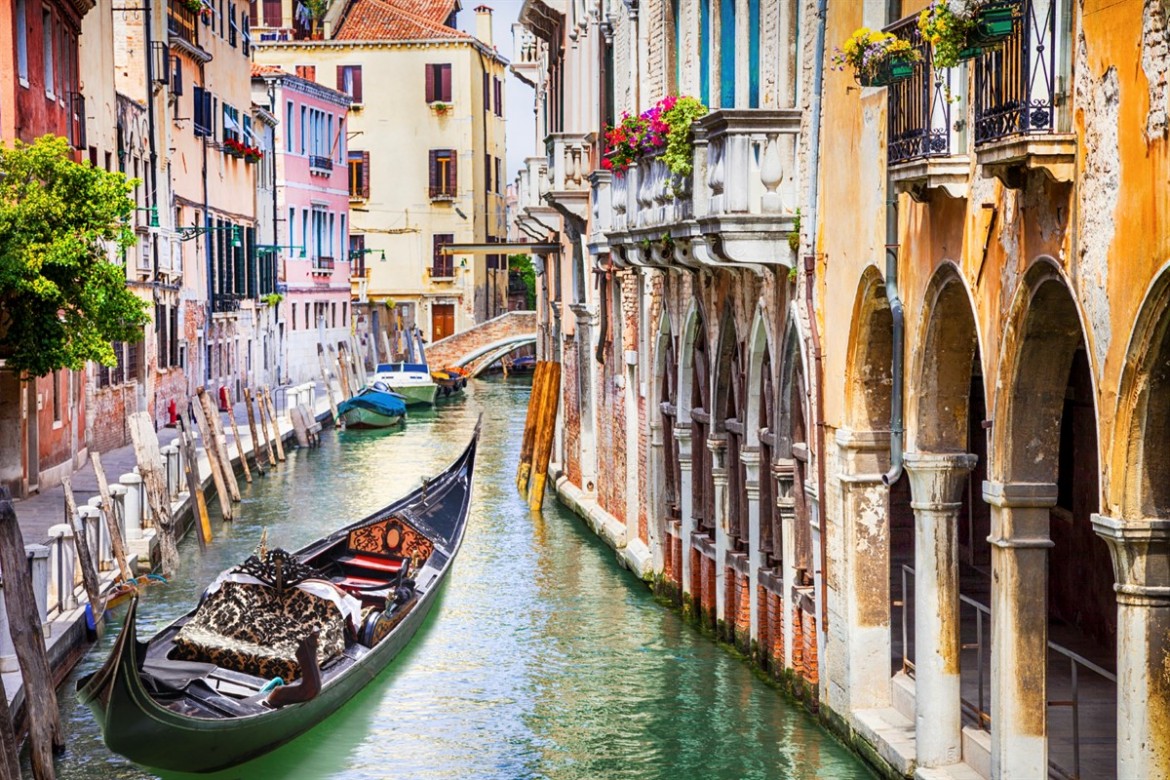 Büyük İtalya Turu Ajet Hava Yolları ile Ekstra Turlar ve Çevre Gezileri Dahil 7 Gece 8 Gün (BGY-FCO)